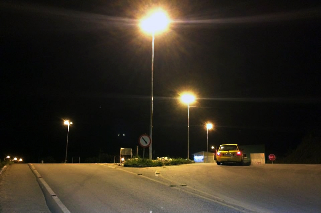 Trevo de Caldas na 282, recebe iluminação pública