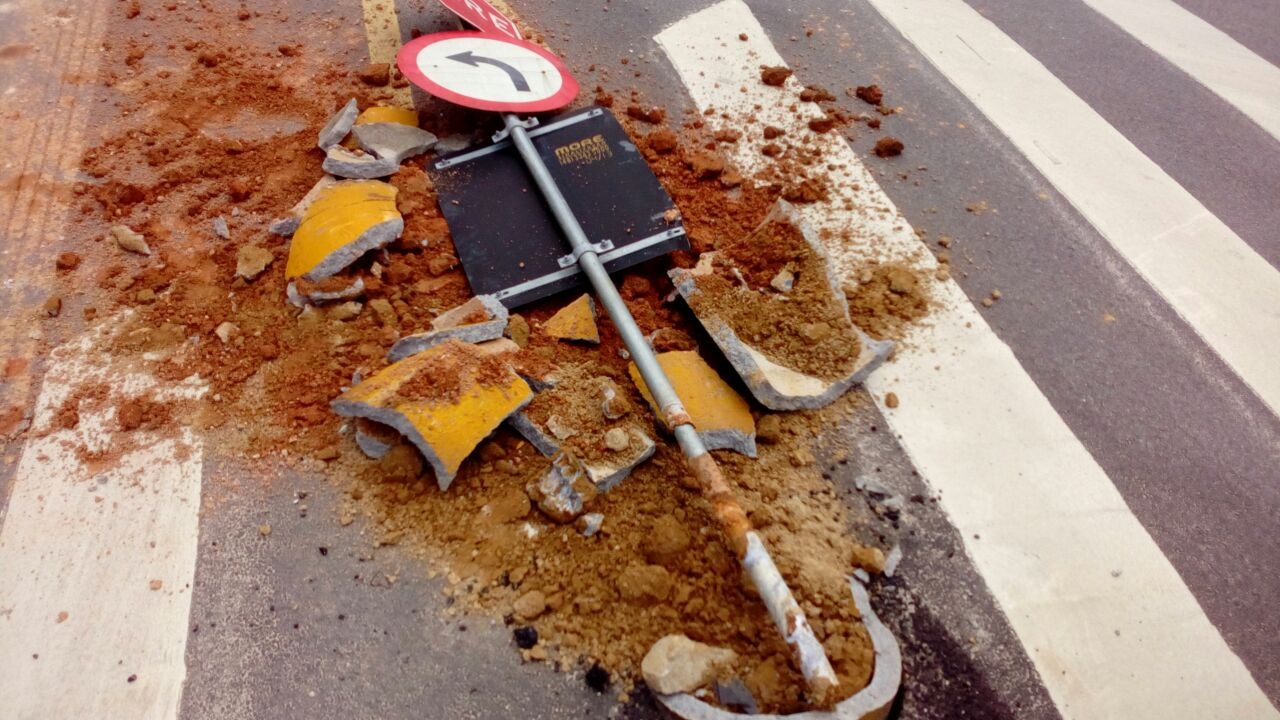 Seja consciente no trânsito Seja consciente no trânsito
