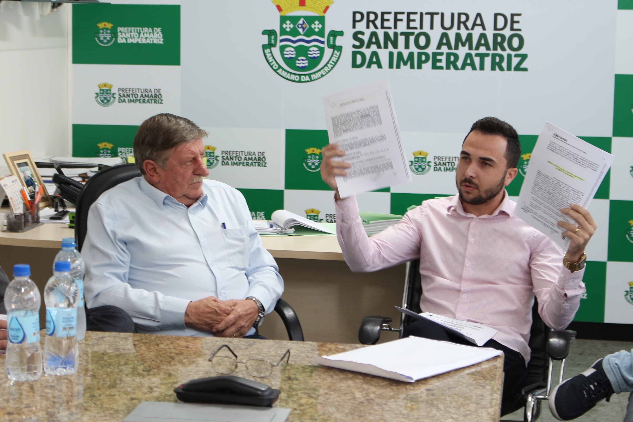 Prefeitura chama vereadores e situação sobre Caldas é resolvida