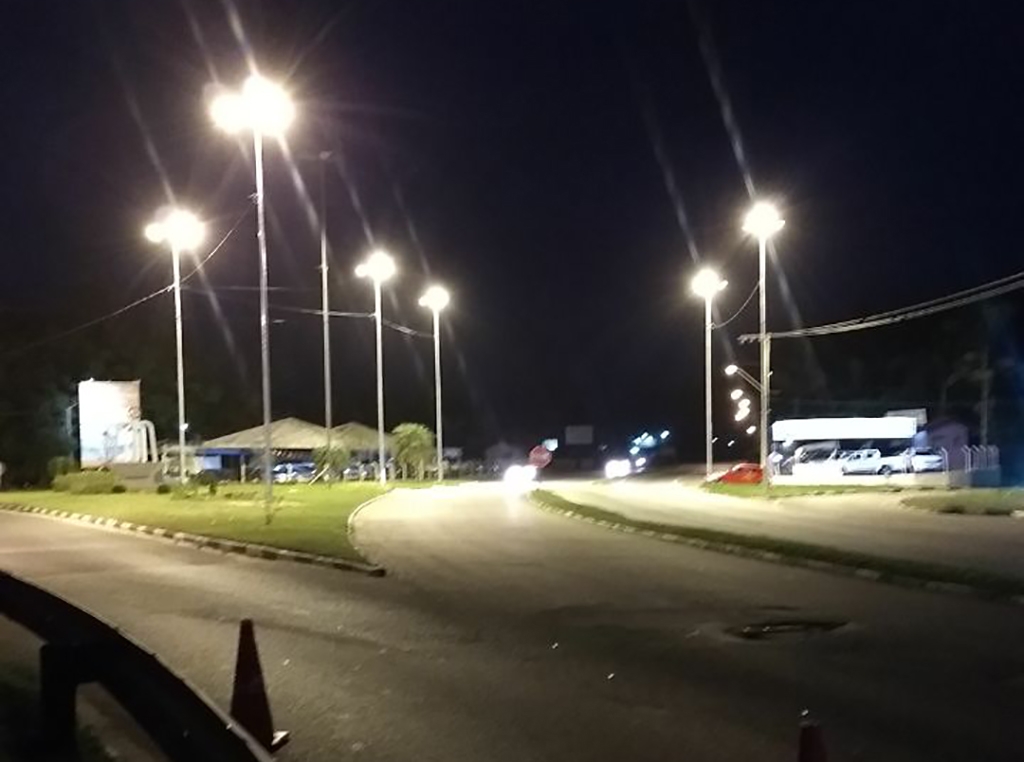 Trevo de acesso ao município recebe iluminação