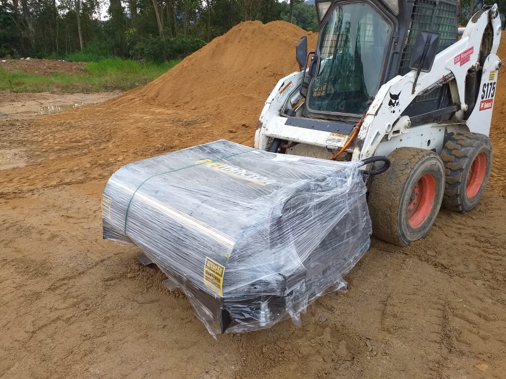 Novo equipamento e mais obras